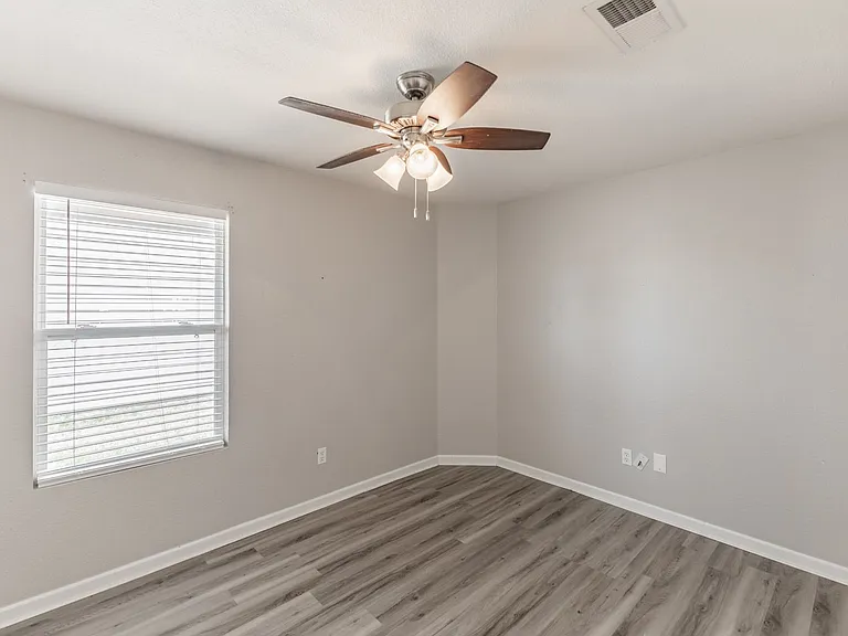 163 Sedgewick Dr — Photo 12