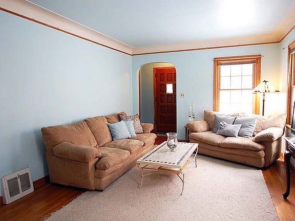 2nd image of 4221 Humboldt Ave N