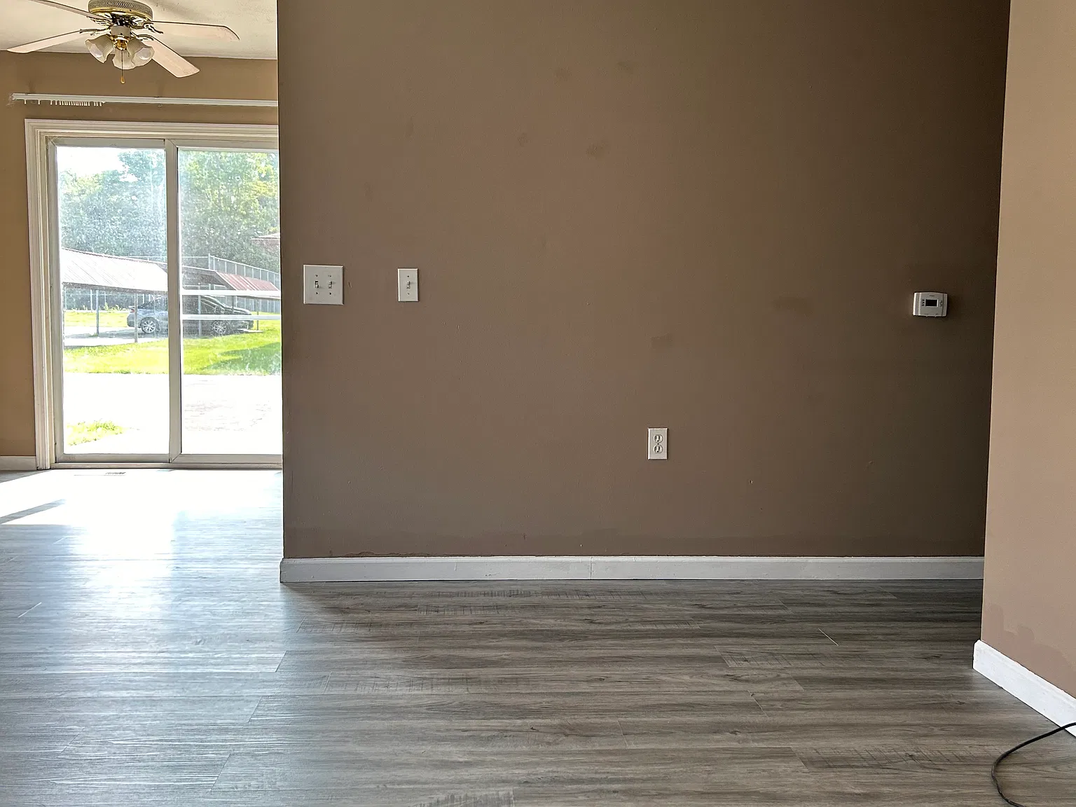 2 bed, 1000 sqft, $1,450 — Photo 1