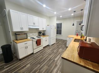 47 Elm St #B, Winchester, NH 03470