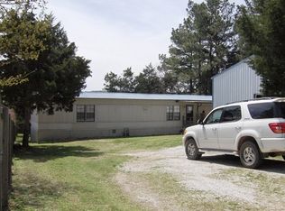 904 Oak St, Mountain View, AR 72560