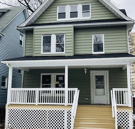 3rd image of 15 Emerson St
