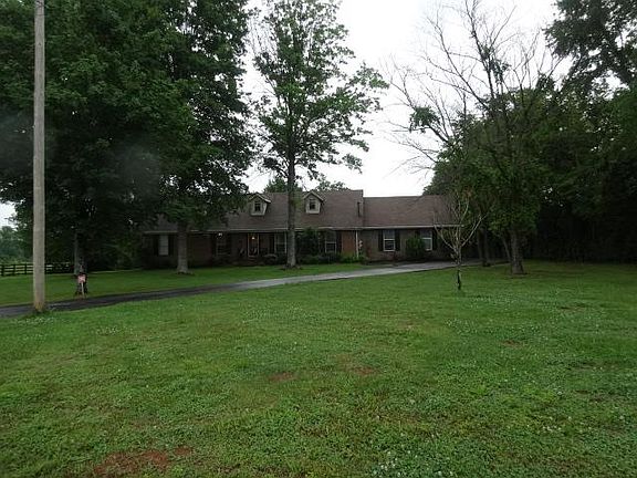 3rd image of 338 One Mile Ln