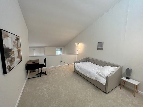 5th image of 6582 137th Ave NE APT 414