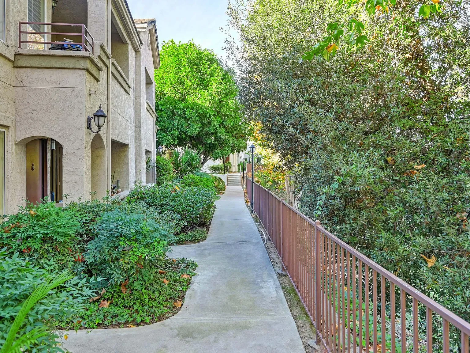 Elan Riverwalk — Photo 4