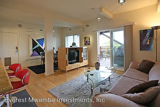 5th image of 1125 Church St #3244812