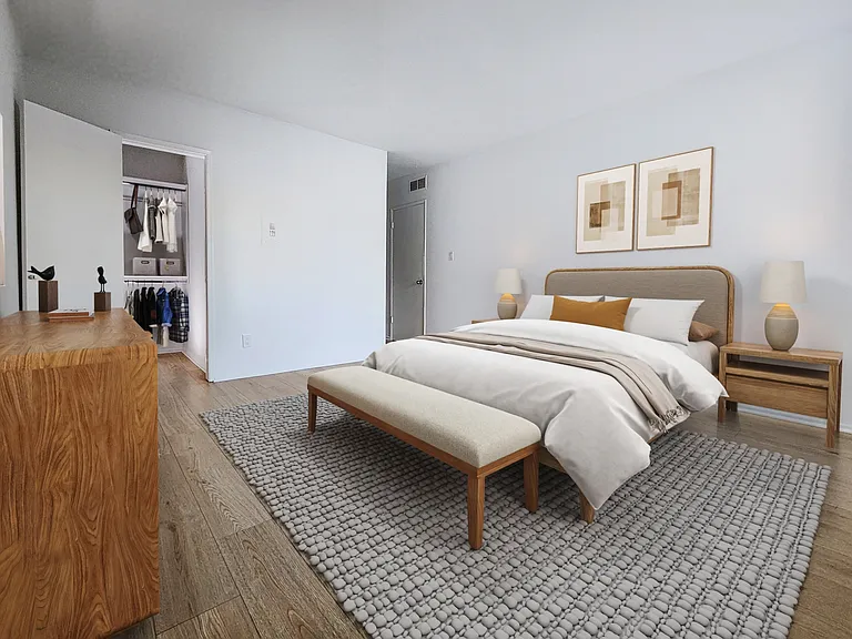 12340 Rochester Ave — Photo 11
