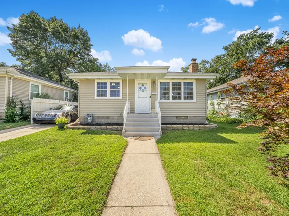 18026 Oakley Ave, Lansing, IL 60438