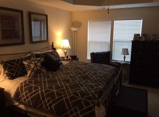 1902 Georgetown Dr, Sewickley, PA 15143