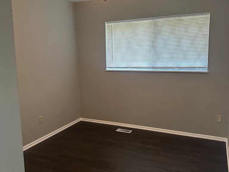 5 Southbrook Cir — Photo 17
