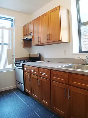 Rented by DSA Realty | media 33