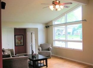 9457 Spencer St, Omaha, NE 68134
