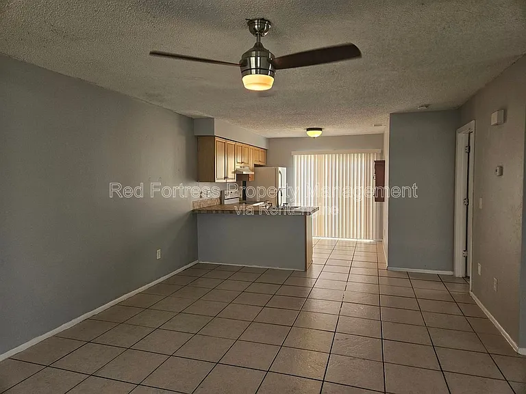 4515 Skyline Blvd #4 — Photo 3