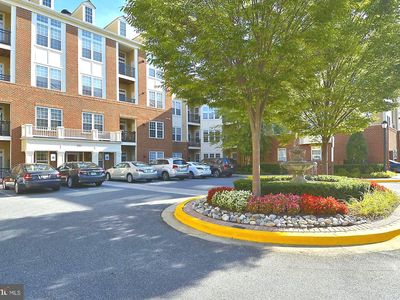 701 Fallsgrove Dr APT 314, Rockville, MD, 20850