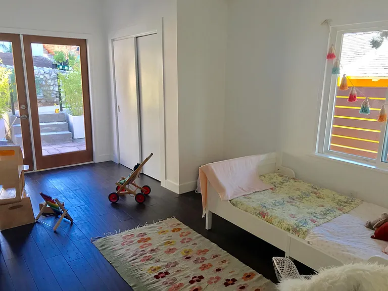 337 Marie Ave — Photo 14