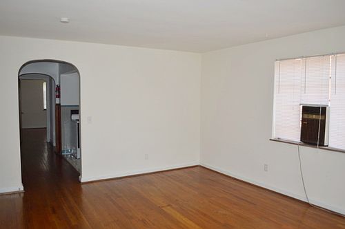 2nd image of 1263 Morten St APT 2