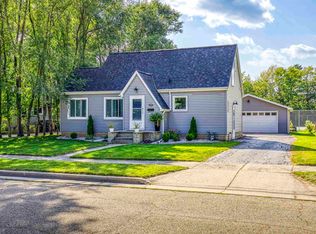 745 Reed St, Neenah, WI 54956