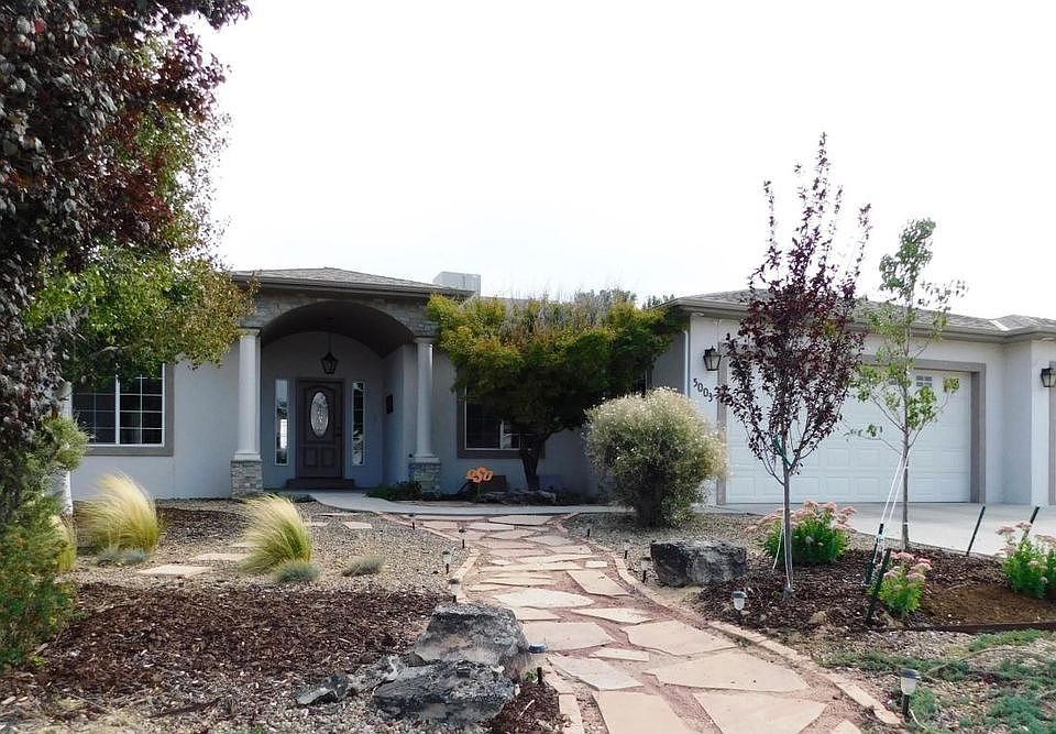 1st image of 5003 Sandalwood Dr