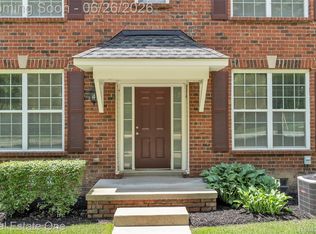 41590 Mitchell Rd, Novi, MI 48377