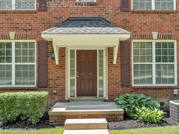 41590 Mitchell Rd, Novi, MI 48377