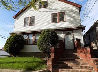 24301 132nd Rd, Rosedale, NY 11422