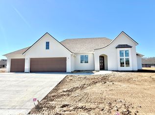 301 Ash Down Dr, Columbia, MO 65201