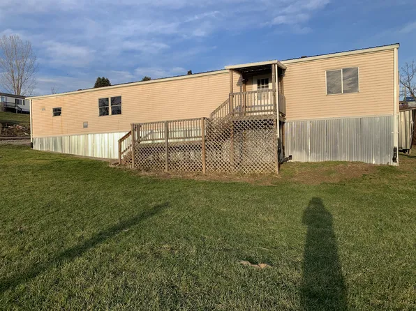 626 Flinn Ave, Ronco, PA 15476