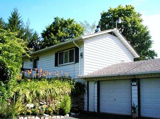 78 Craver Rd, West Sand Lake, NY 12196