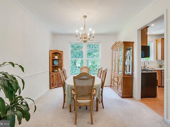 5th image of 16086 Olmstead Ln