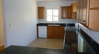 1st image of 1555 Pomona Ave