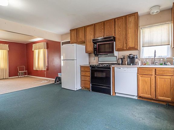 4th image of 3110 Rosemary Ln