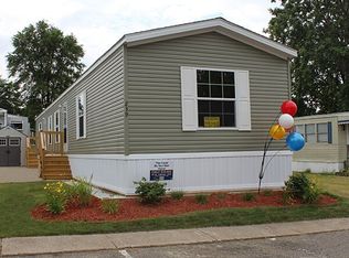 239 Traverse St, New Hudson, MI