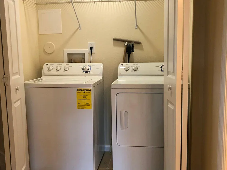 8800 NW 97th Ave #200 — Photo 32