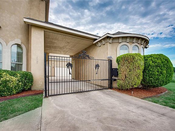 2nd image of 1626 Pebble Beach Ln