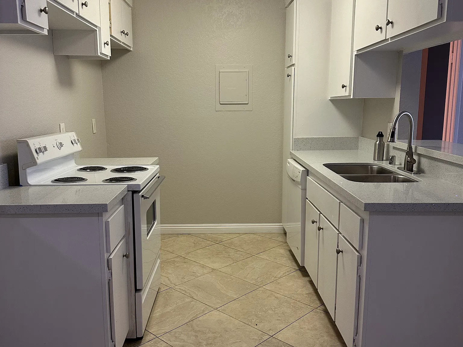 1345 Cabrillo Park Dr — Photo 2