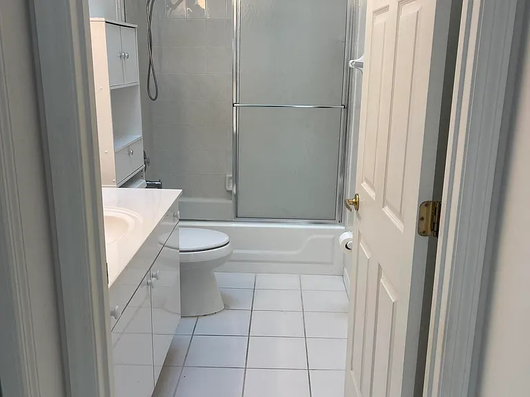 729 Kenwood Cir — Photo 7