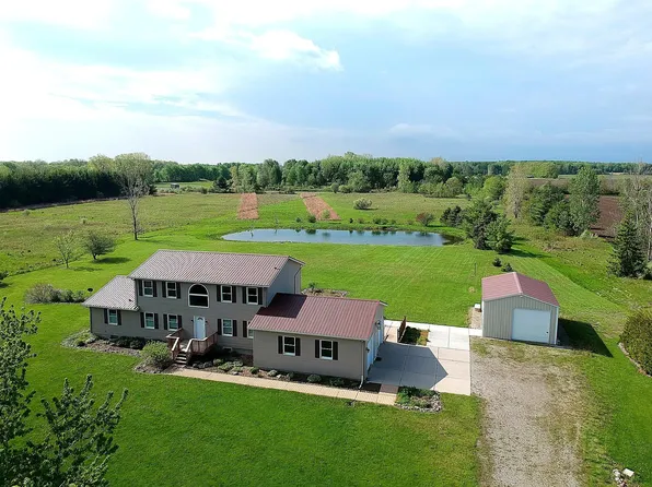9227 Yager Rd, Columbus, MI 48063