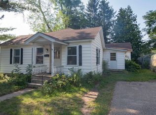 1733 Oak St, Stevens Point, WI 54481