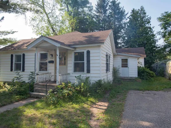 1733 OAK STREET, Stevens Point, WI 54481