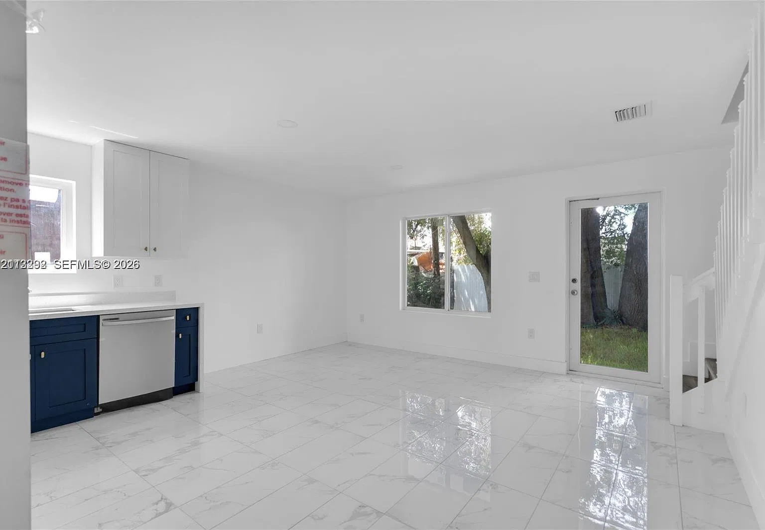 Cedarhurst — Photo 3