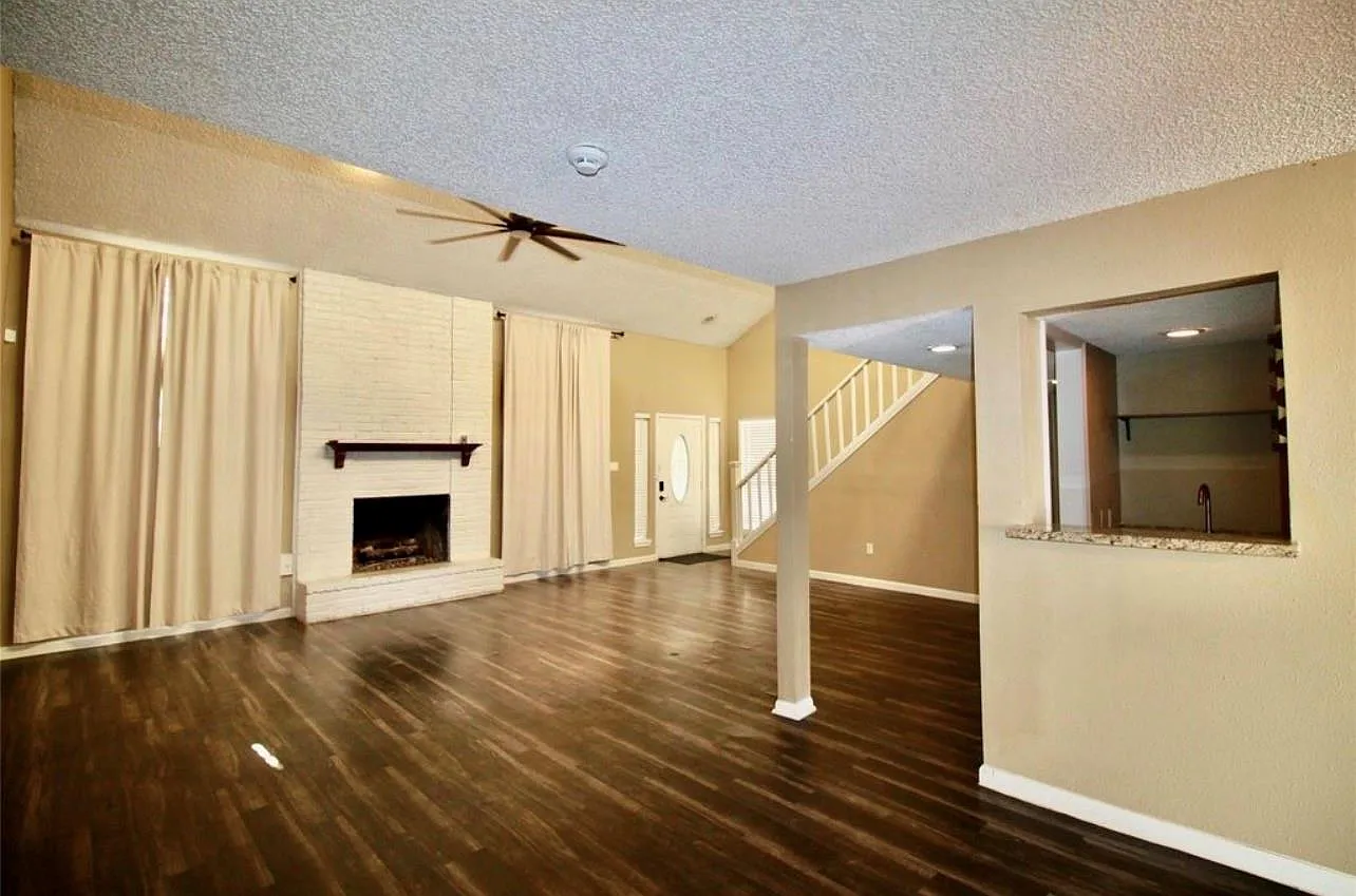 4 bed, 2.5 bath, 2548 sqft, $2,200 — Photo 4