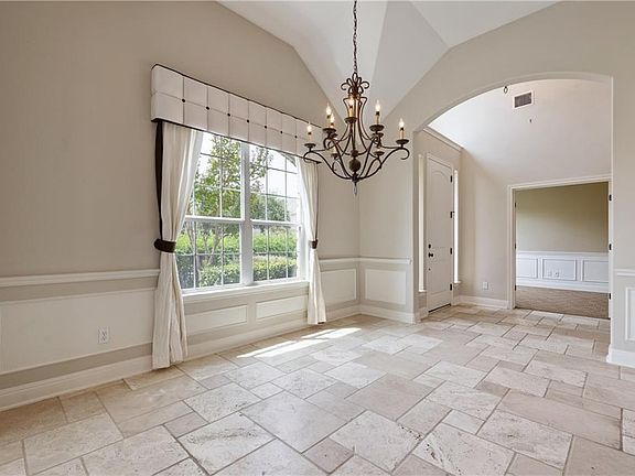 5th image of 102 Glen Heather Ct #605