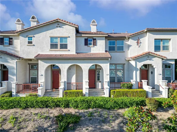 2070 Arnold Way, Fullerton, CA 92833