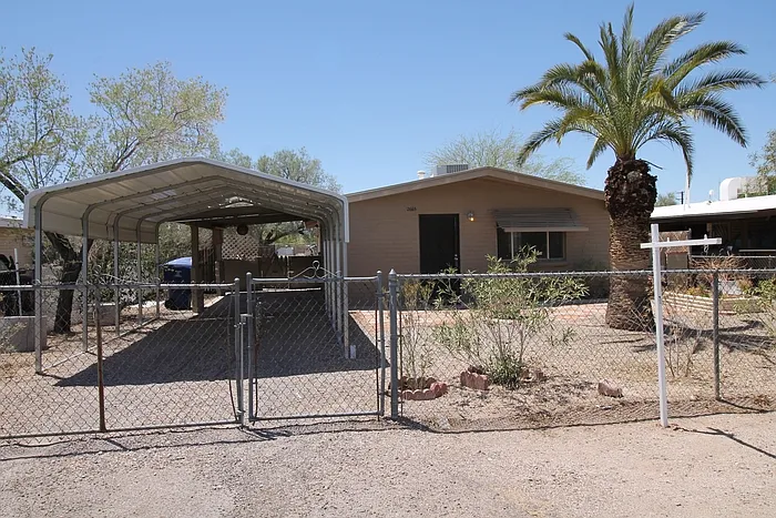 2665 N Leah Pl