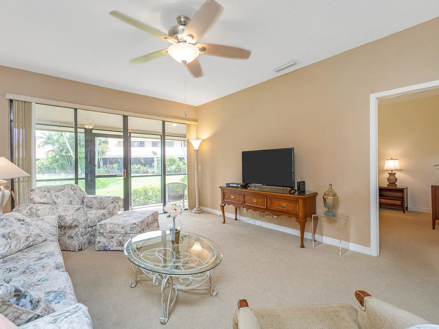 2 bed, 2.0 bath, 1418 sqft, $6,000 — Photo 4