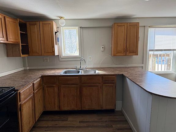 4th image of 41 Beech St #6