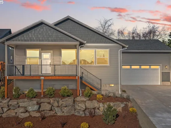 2422 NE Voyage Loop, Lincoln City, OR 97367
