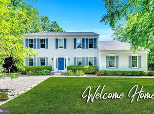 5 Greenview Dr, Chesterfield, NJ 08515