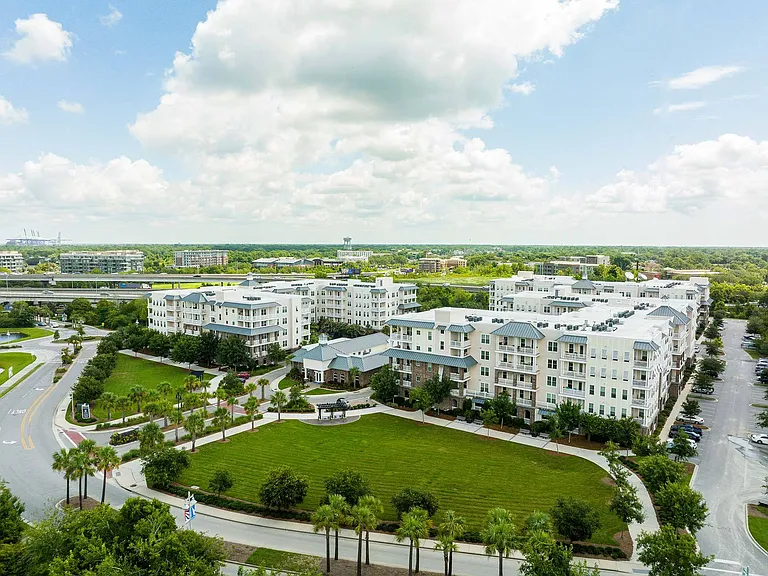 Bridgeside at Patriots Point — Photo 12