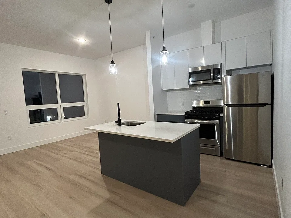 420 River Rd #410